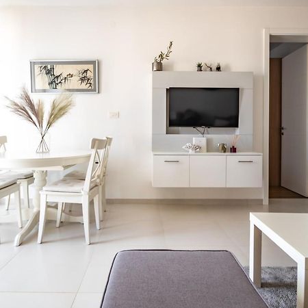 Boutique La Perla Jacuzzi Apartment Murter Exterior photo